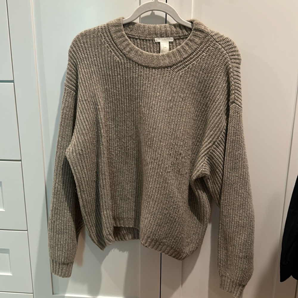 H&M sweater